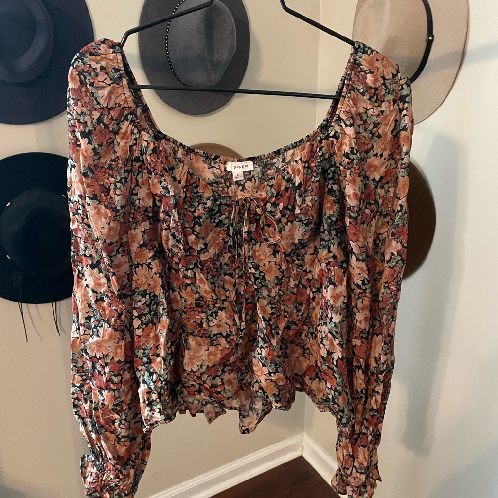 Blu Pepper Floral Blouse With Earthy Tones